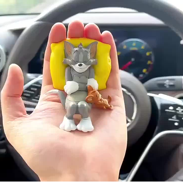 CarCharm 1+1 GRATIS: Tom Og Jerry Legesyg Dashboard Ornament