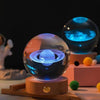 Ledsen™ CrystalBall - 3D-Solsystemkrystalkugle Med LED-Lys