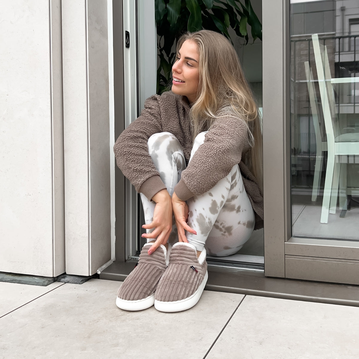 Happy™ CozySlippers: Unisex Vinter Fodtøj Komfortabelt Varmt Tøfler