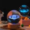 Ledsen™ CrystalBall - 3D-Solsystemkrystalkugle Med LED-Lys