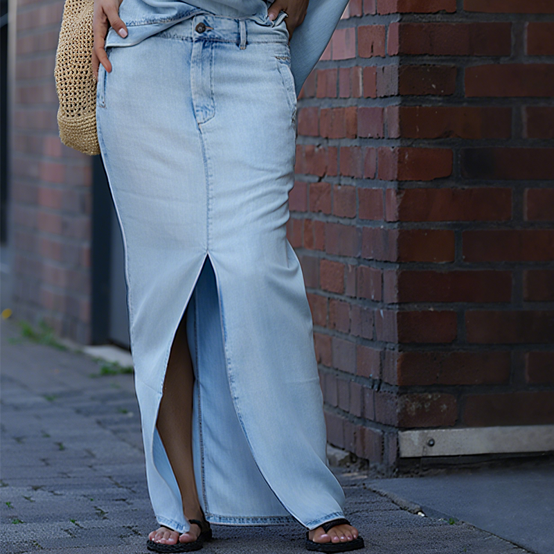 Icone™ FashionSet: Stilfuld Off-Shoulder Top Og Denimnederdel