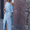 Icone™ FashionSet: Stilfuld Off-Shoulder Top Og Denimnederdel